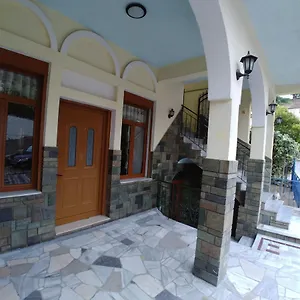 Urat Guest house